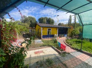 GÜVENAY - ÇORUM KURUÇAY BAĞLARI 1300 M2 SATILIK BAĞ