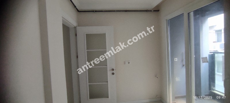 Antre Emlak'tan Kiralık Bozyaka Hastane Yanı Bahar Mahallesinde 3+1,Otoparklı Asansörlü Doğalgazlı Sıfır Daire