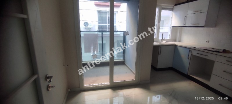 Antre Emlak'tan Kiralık Bozyaka Hastane Yanı Bahar Mahallesinde 3+1,Otoparklı Asansörlü Doğalgazlı Sıfır Daire