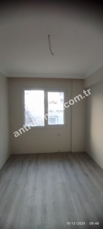 Antre Emlak'tan Kiralık Bozyaka Hastane Yanı Bahar Mahallesinde 3+1,Otoparklı Asansörlü Doğalgazlı Sıfır Daire