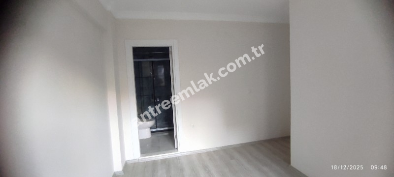 Antre Emlak'tan Kiralık Bozyaka Hastane Yanı Bahar Mahallesinde 3+1,Otoparklı Asansörlü Doğalgazlı Sıfır Daire