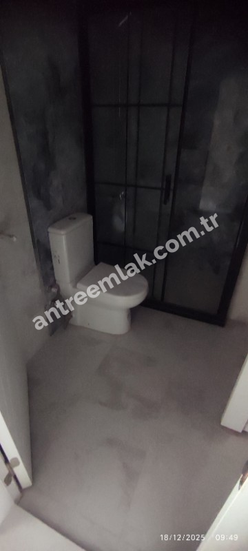 Antre Emlak'tan Kiralık Bozyaka Hastane Yanı Bahar Mahallesinde 3+1,Otoparklı Asansörlü Doğalgazlı Sıfır Daire