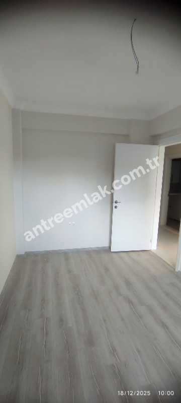 Antre Emlak'tan Kiralık Bozyaka Hastane Yanı Bahar Mahallesinde 3+1,Otoparklı Asansörlü Doğalgazlı Sıfır Daire
