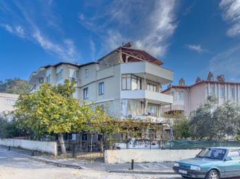 Marmaris Tepe Mahallesi Park Cepheli Tek Tapu 2 Adet 2+1 Daire