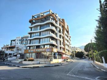 KKTC Girne Merkezde Çarşıya Yürüyüş Mesafesinde Deniz Manzaralı Satılık 1+1 Eşyalı Daire