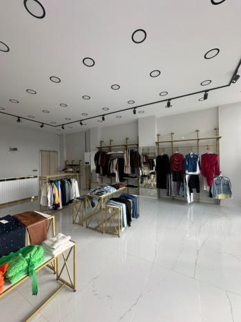 AFYON ÜÇOK EMLAKTAN KANLICA MAH İŞLEK CADDEDE LÜX  KİRALIK DÜKKAN