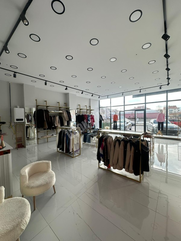 AFYON ÜÇOK EMLAKTAN KANLICA MAH İŞLEK CADDEDE LÜX  KİRALIK DÜKKAN