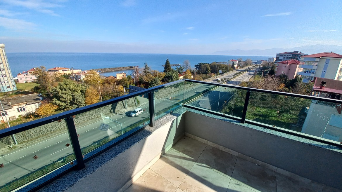 BEŞİKDÜZÜ ADACIK'TA SATILIK 3+1 DAİRE 