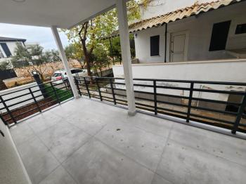 DİDİM ALTINKUM MAHALLESİ'NDE YEŞİLKENT YOLUNA YAKIN MASRAFSIZ MÜSTAKİL BAHÇELİ 4+1 SATILIK VİLLA