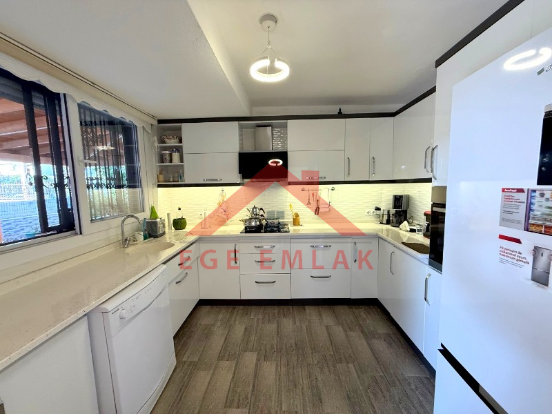 Didim Sağtur’da Deniz Yürüyüş Mesafesinde 4+1 Müstakil Villa