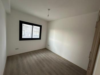 KÜÇÜK KAYMAKLI'DA ŞİRKETE  TAKSİTLİ SATILIK DAİRELER