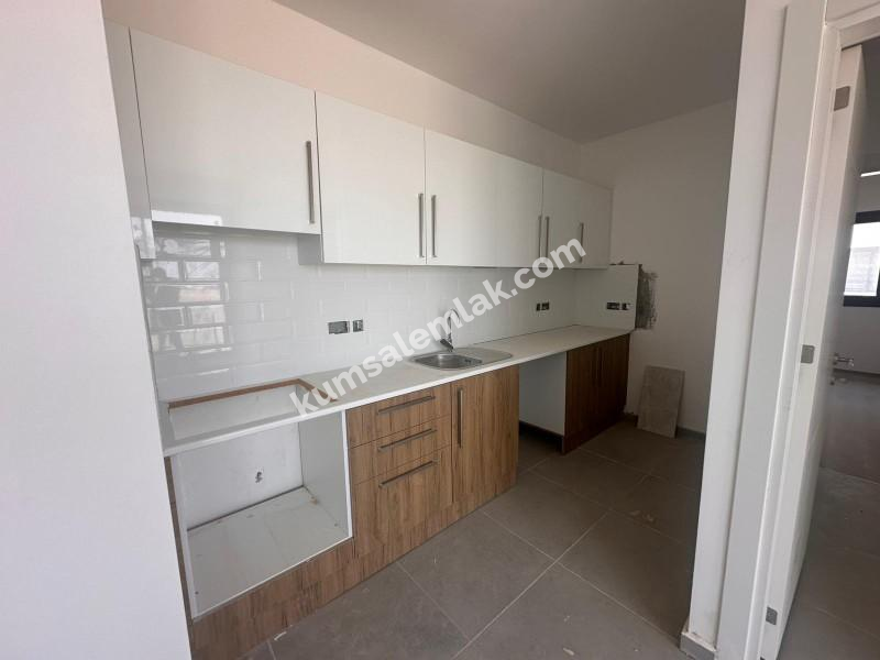 KÜÇÜK KAYMAKLI'DA ŞİRKETE  TAKSİTLİ SATILIK DAİRELER