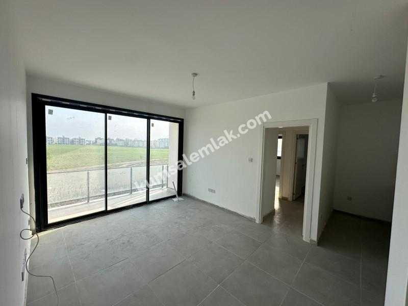 KÜÇÜK KAYMAKLI'DA ŞİRKETE  TAKSİTLİ SATILIK DAİRELER