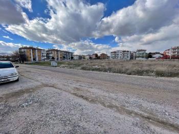 AFYON ÜÇOK EMLAKTAN MAREŞAL F ÇAKMAK MAH SATILIK 3+1 LÜX DAİRE