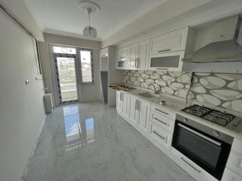 AFYON ÜÇOK EMLAKTAN MAREŞAL F ÇAKMAK MAH SATILIK 3+1 LÜX DAİRE