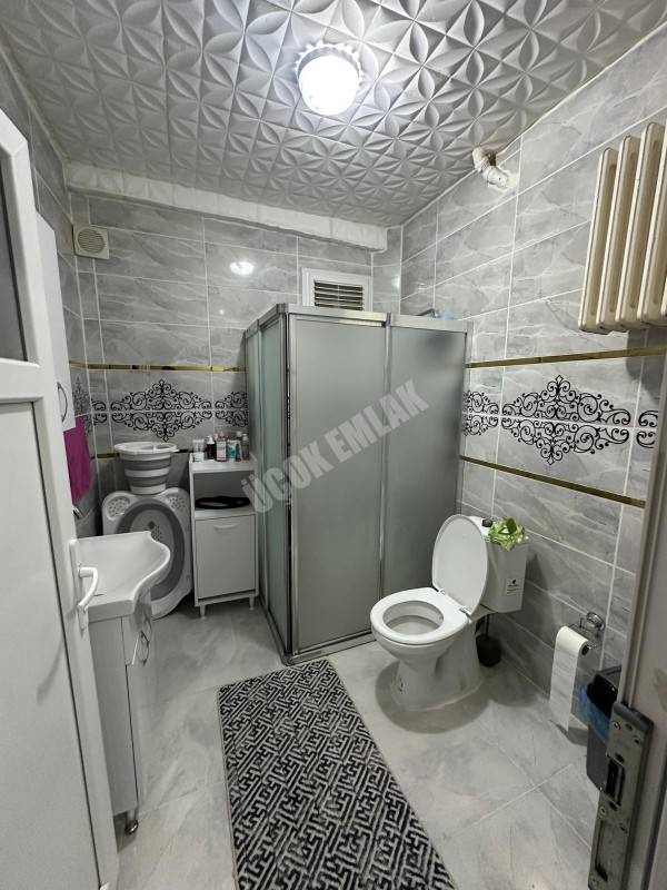 AFYON ÜÇOK EMLAKTAN HARBİŞ KOCATEPE MAH KİRALIK 3+1 TEMİZ BAKIMLI DAİRE