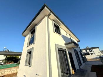 Didim'de Satılık 3+1 Ayrı Mutfaklı Tam Müstakil Villa