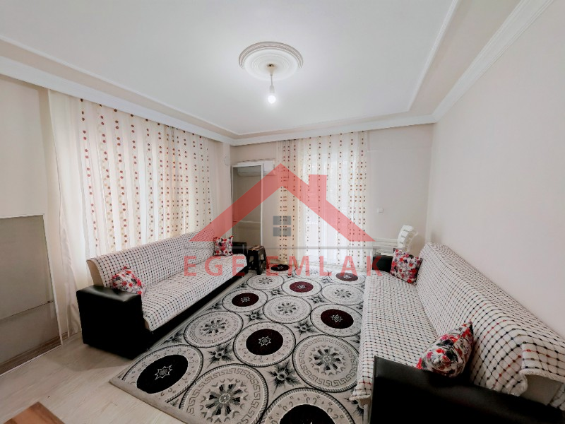Didim Cumhuriyette Satılık 3+1 Kapalı Mutfak Yüksek Giriş Daire