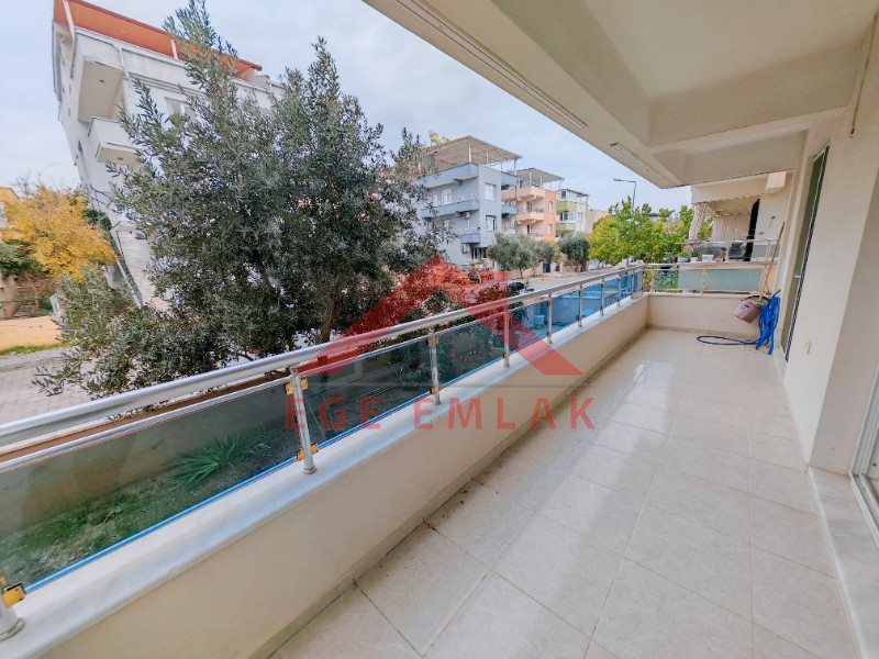 Didim Cumhuriyette Satılık 3+1 Kapalı Mutfak Yüksek Giriş Daire