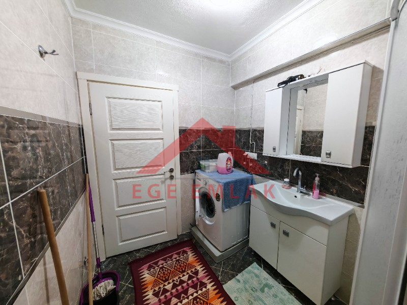 Didim Cumhuriyette Satılık 3+1 Kapalı Mutfak Yüksek Giriş Daire