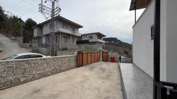 Elmas’tan Yeniköy’de Doğa Manzaralı Verandalı 5+2 Lüks Dubleks