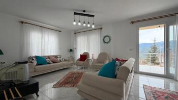 Elmas’tan Yeniköy’de Doğa Manzaralı Verandalı 5+2 Lüks Dubleks