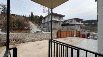 Elmas’tan Yeniköy’de Doğa Manzaralı Verandalı 5+2 Lüks Dubleks