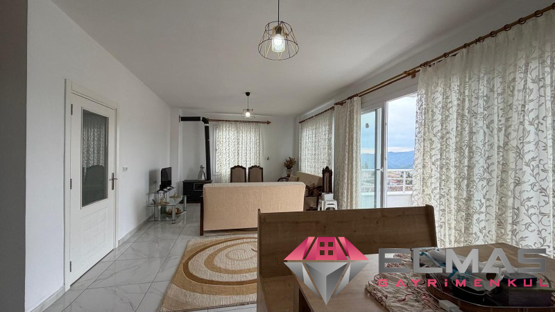 Elmas’tan Yeniköy’de Doğa Manzaralı Verandalı 5+2 Lüks Dubleks