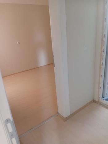 GÜVENAY - ÇORUM BUHARAEVLER DEVLET BAHÇELİ OKULU CİVARI 2+1 ACİL SATILIK DAİRE 