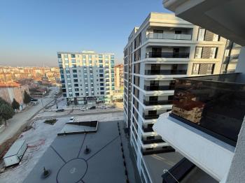 GÜVENAY - ÇORUM YENİ BELEDİYE YANINDA CENTER POİNT'TE  KİRALIK 1+1 OFİS 