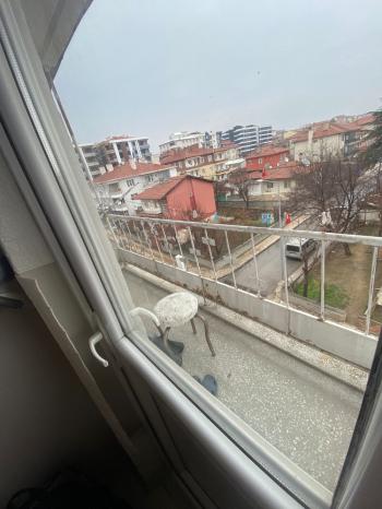 GÜVENAY - ÇORUM KÜÇÜKABDULLAH CADDESİ ÜZERİ  2+1 SATILIK DAİRE 