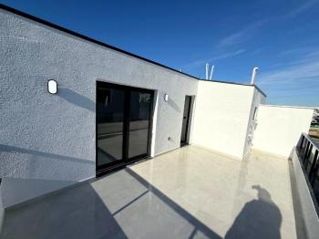 Didim'de Liman Yoluna Yakın 3+1 Sıfır Villa