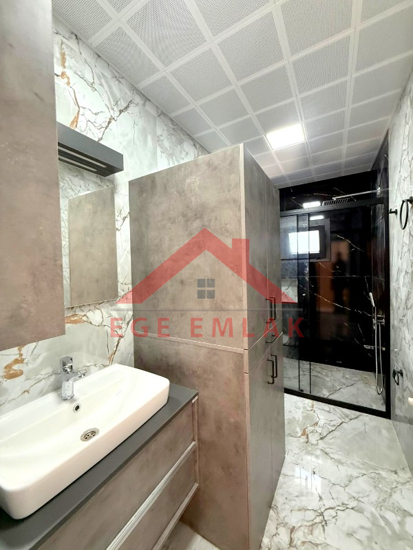 Didim'de Liman Yoluna Yakın 3+1 Sıfır Villa