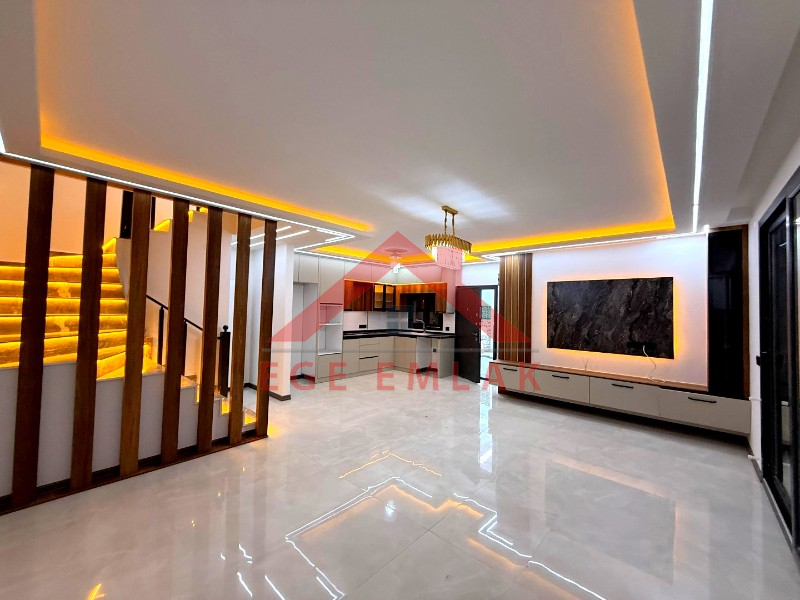 Didim'de Liman Yoluna Yakın 3+1 Sıfır Villa