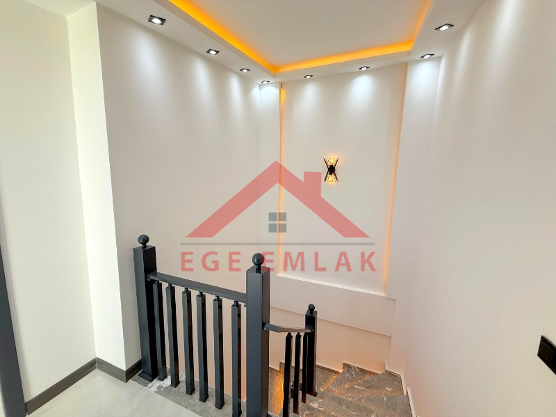 Didim'de Liman Yoluna Yakın 3+1 Sıfır Villa