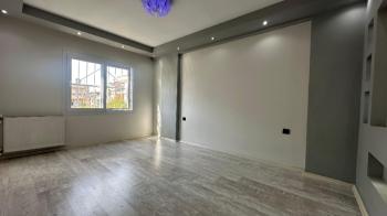 Elmas’tan Turunçlu’da Doğalgazlı Bağımsız Mutfak 2+1