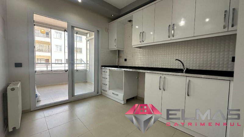 Elmas’tan Turunçlu’da Doğalgazlı Bağımsız Mutfak 2+1