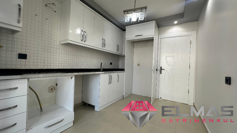 Elmas’tan Turunçlu’da Doğalgazlı Bağımsız Mutfak 2+1