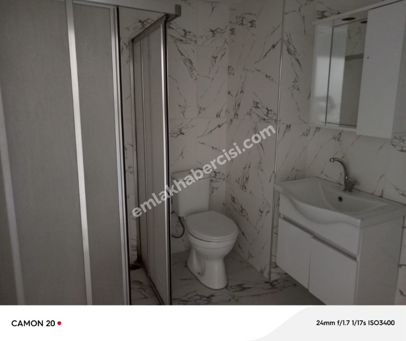 MUDANYA ÖMERBEY'DE  İÇİ KOMPLE YENİLENMİŞ ARA KAT 2+1 DAİRE