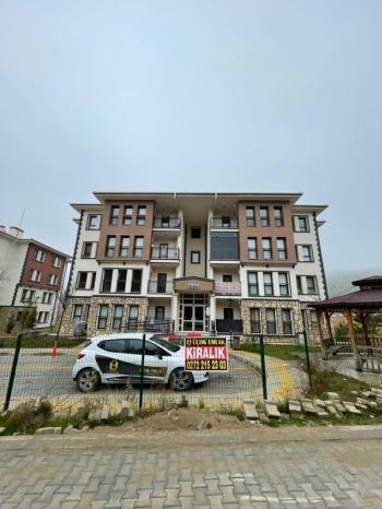  AFYON ÜÇOK EMLAKTAN DÖRTYOL MAH SADIKBEY TOKİDE KİRALIK  2+1 85M² TEMİZ BAKIMLI DAİRE 