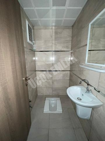  AFYON ÜÇOK EMLAKTAN DÖRTYOL MAH SADIKBEY TOKİDE KİRALIK  2+1 85M² TEMİZ BAKIMLI DAİRE 