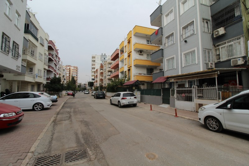 ASLAN'DAN FORUM CİVARI MERKEZİ KONUMDA KİRALIK GENİŞ 4+1