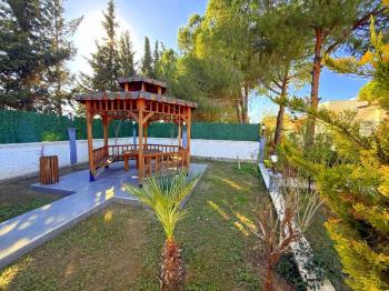 Didim'de Denize 300 Metre Mesafede Satılık Eşyalı Yazlık