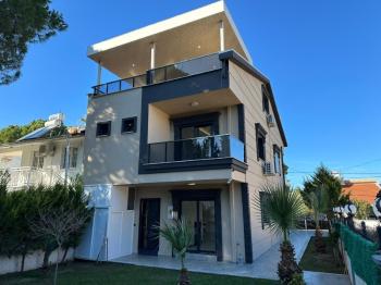 Didim'de Denize 300 Metre Mesafede Satılık Eşyalı Yazlık