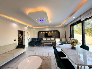 Didim'de Denize 300 Metre Mesafede Satılık Eşyalı Yazlık