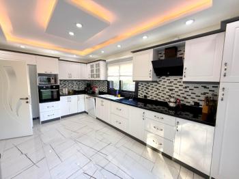 Didim'de Denize 300 Metre Mesafede Satılık Eşyalı Yazlık