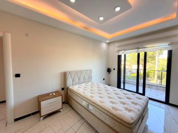 Didim'de Denize 300 Metre Mesafede Satılık Eşyalı Yazlık