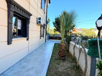 Didim'de Denize 300 Metre Mesafede Satılık Eşyalı Yazlık