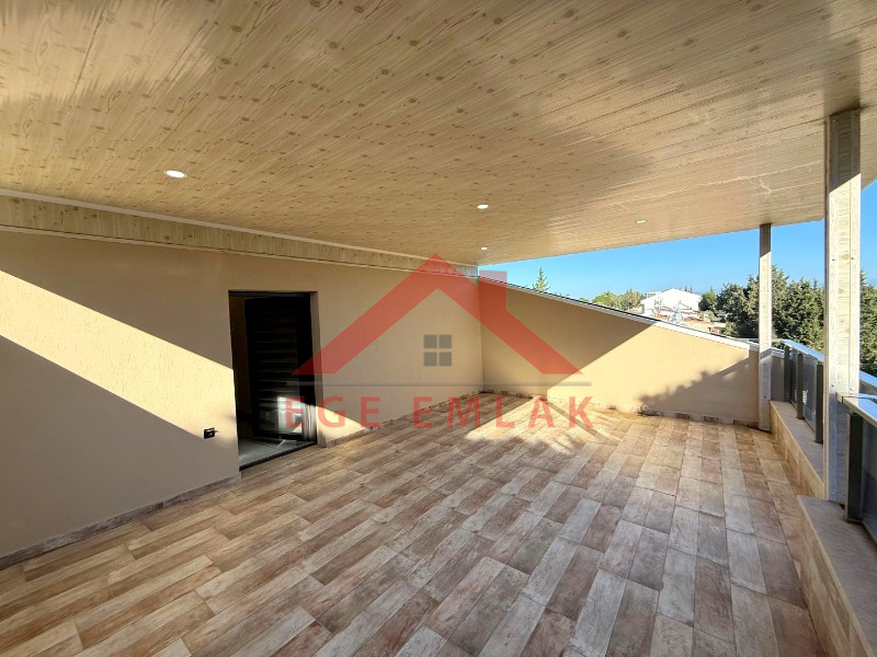 Didim'de Denize 300 Metre Mesafede Satılık Eşyalı Yazlık