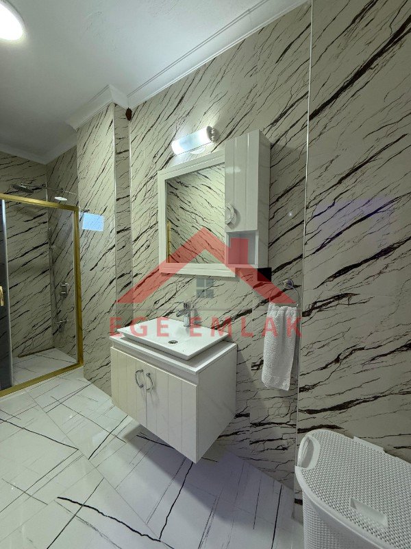 Didim'de Denize 300 Metre Mesafede Satılık Eşyalı Yazlık